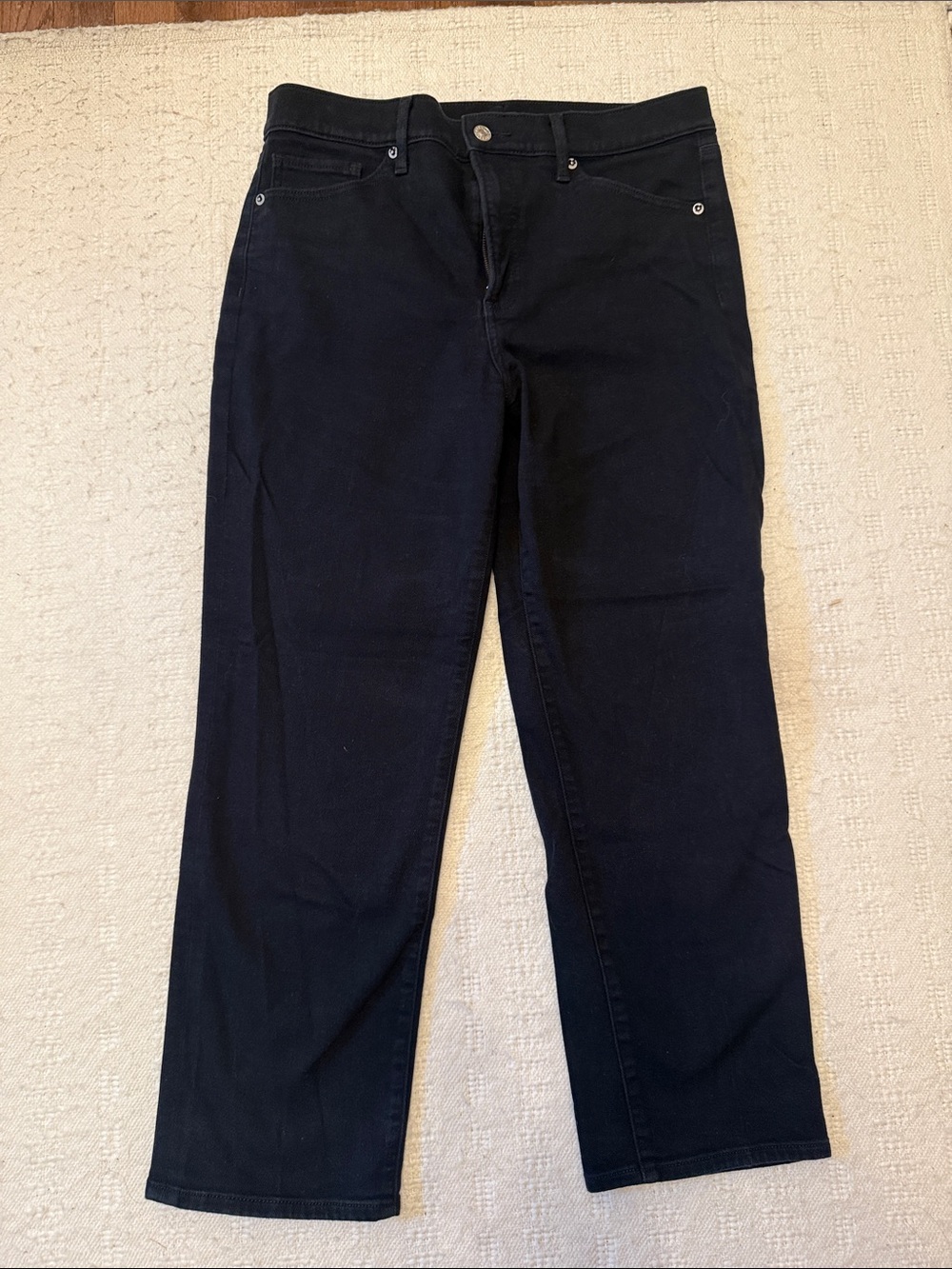 Express Women’s Black Straight-Leg Jeans